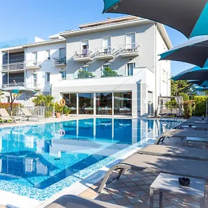 Otel Paradiso